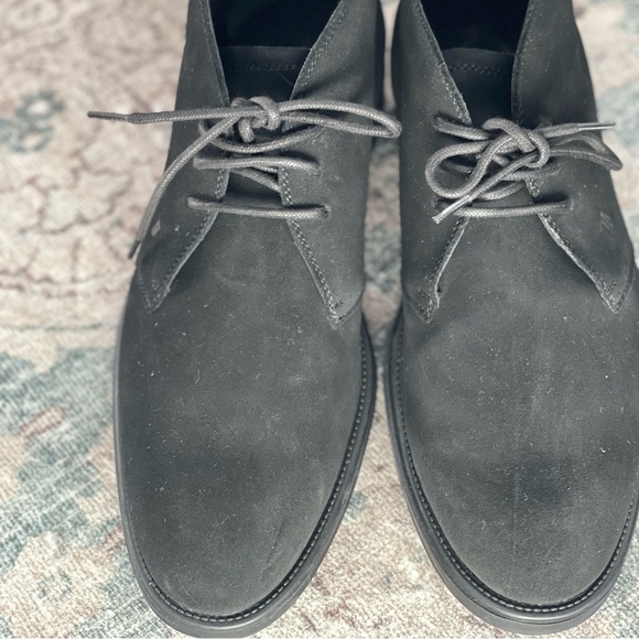 Tod’s Black Suede Desert Boots, US 8.5. Unworn. - Picture 4 of 8